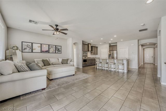 7290 Southern Magnolia Street, Las Vegas, NV 89149