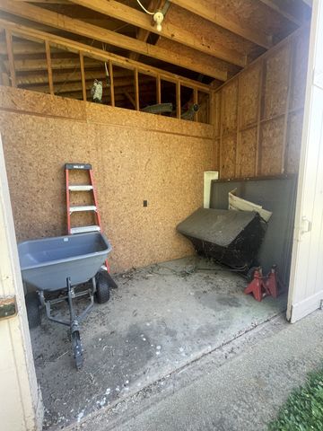 605 Springer Rd, N, Lawrenceburg, TN 38464