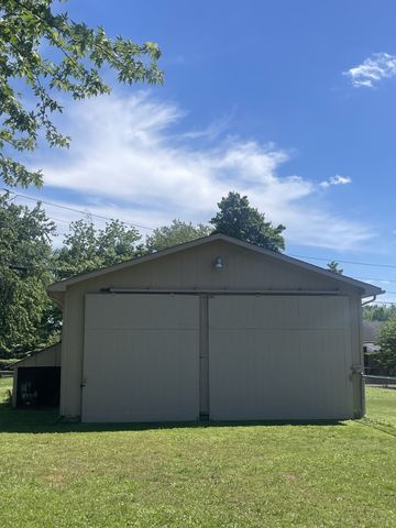 605 Springer Rd, N, Lawrenceburg, TN 38464