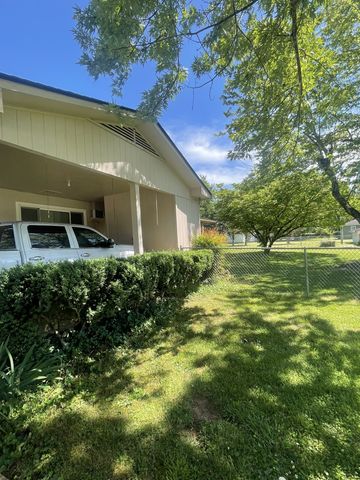 605 Springer Rd, N, Lawrenceburg, TN 38464