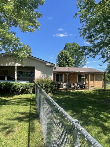 605 Springer Rd, N, Lawrenceburg, TN 38464