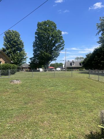 605 Springer Rd, N, Lawrenceburg, TN 38464