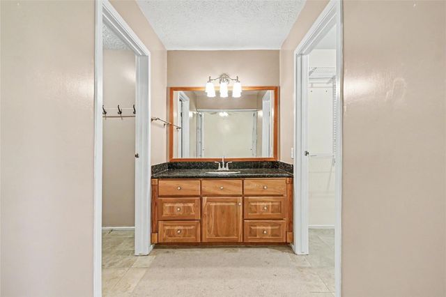 15330 Bratten Lane, Houston, TX 77598