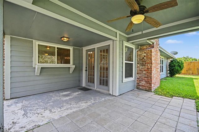 15330 Bratten Lane, Houston, TX 77598