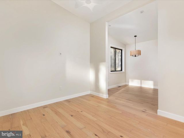715 TIMBERLINE DR, Lost City, WV 26810