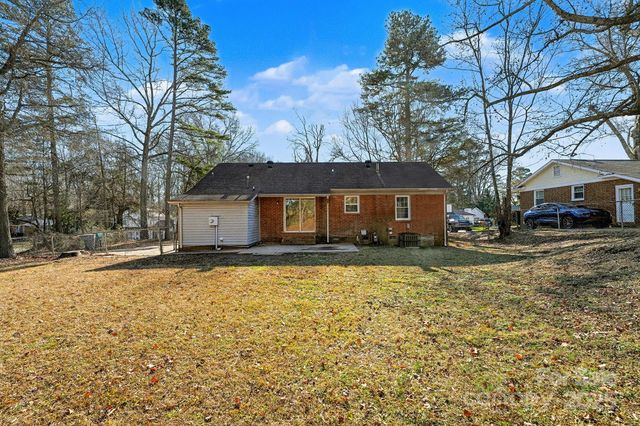 7125 Covecreek Drive, Charlotte, NC 28215