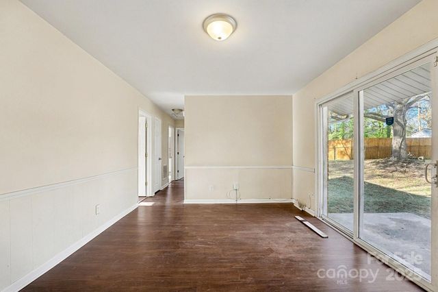 7125 Covecreek Drive, Charlotte, NC 28215