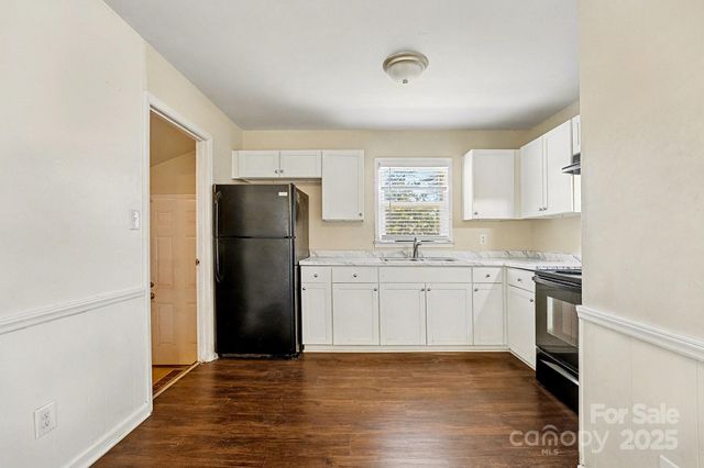 7125 Covecreek Drive, Charlotte, NC 28215