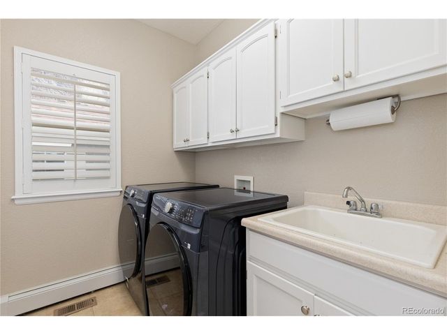 952 Xenon Ct, Golden, CO 80401