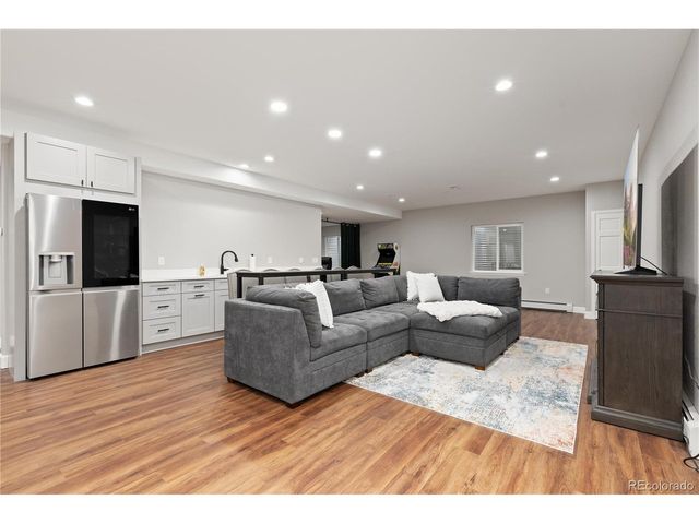 952 Xenon Ct, Golden, CO 80401