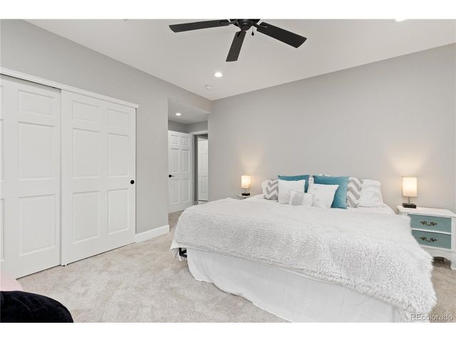 952 Xenon Ct, Golden, CO 80401