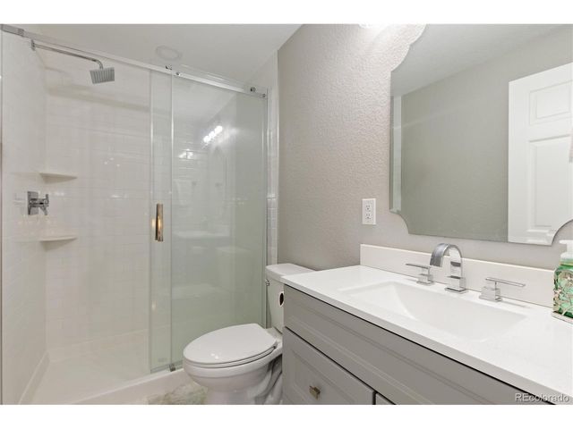 952 Xenon Ct, Golden, CO 80401