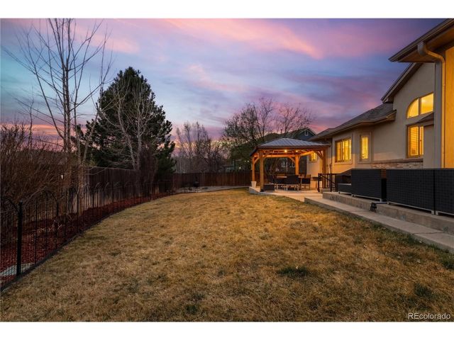 952 Xenon Ct, Golden, CO 80401