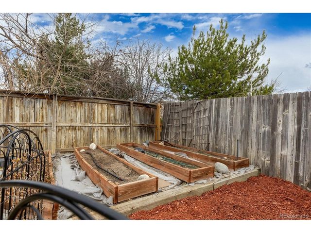 952 Xenon Ct, Golden, CO 80401