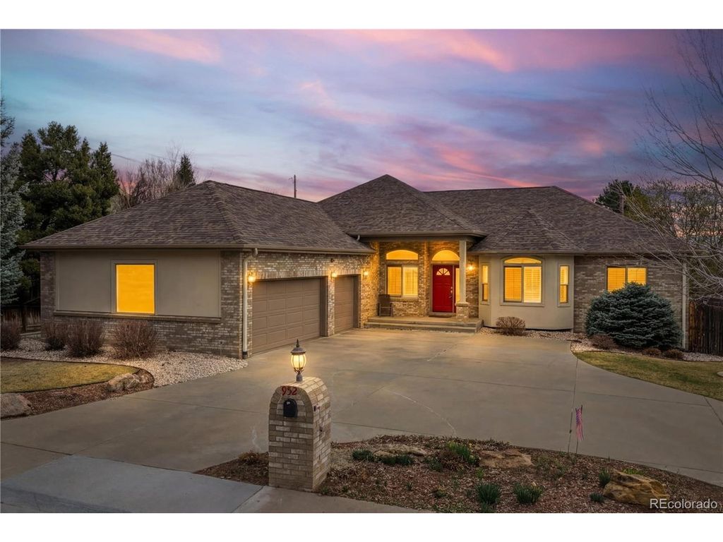 952 Xenon Ct, Golden, CO 80401