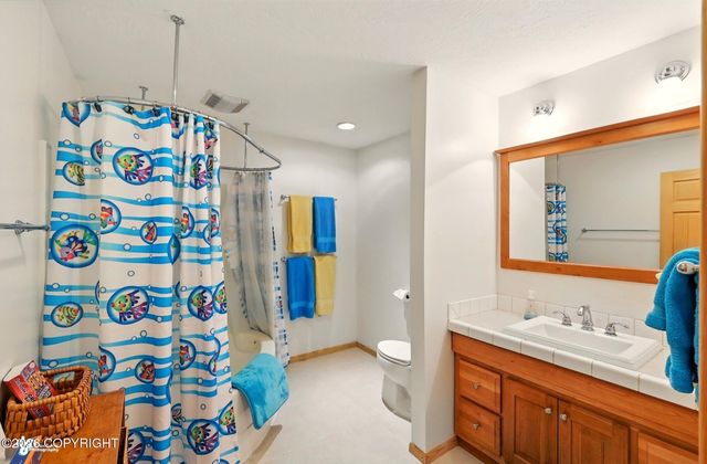 22325 Sterling Highway, Ninilchik, AK 99639