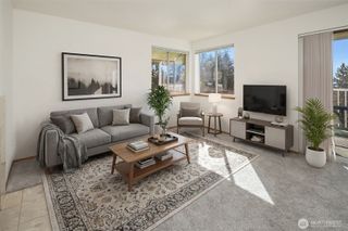 28602 16th Avenue S #301, Federal Way, WA 98003