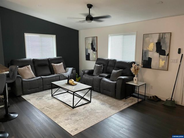 13055 SE Stark St 39, Portland, OR 97233