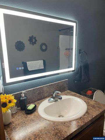 13055 SE Stark St 39, Portland, OR 97233