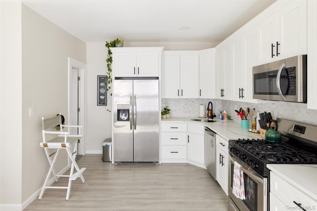 412 W Hudson Street, Long Beach, NY 11561