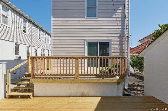 412 W Hudson Street, Long Beach, NY 11561
