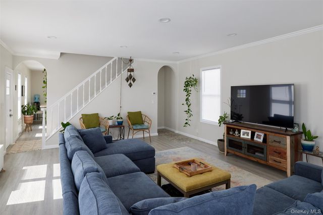 412 W Hudson Street, Long Beach, NY 11561
