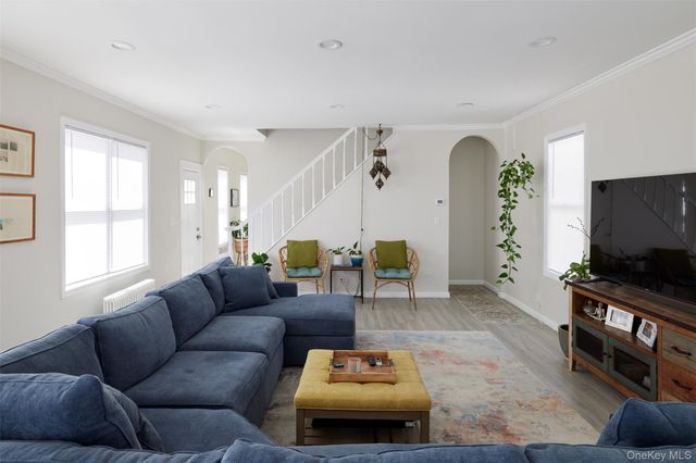 412 W Hudson Street, Long Beach, NY 11561