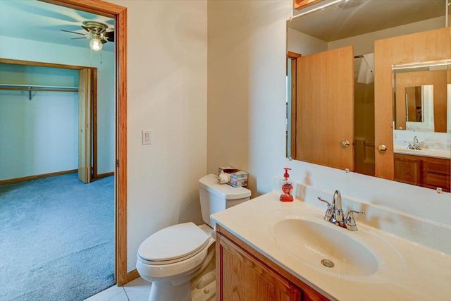 555 Kelvington Drive #4, Sun Prairie, WI 53590
