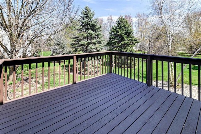 555 Kelvington Drive #4, Sun Prairie, WI 53590