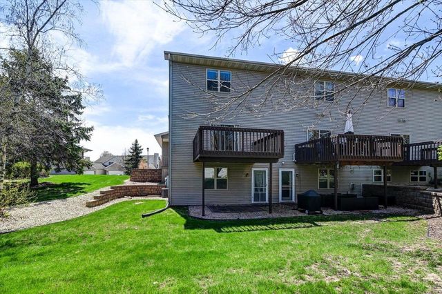 555 Kelvington Drive #4, Sun Prairie, WI 53590