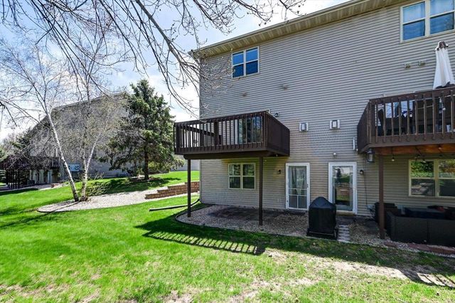 555 Kelvington Drive #4, Sun Prairie, WI 53590