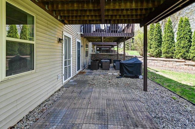 555 Kelvington Drive #4, Sun Prairie, WI 53590