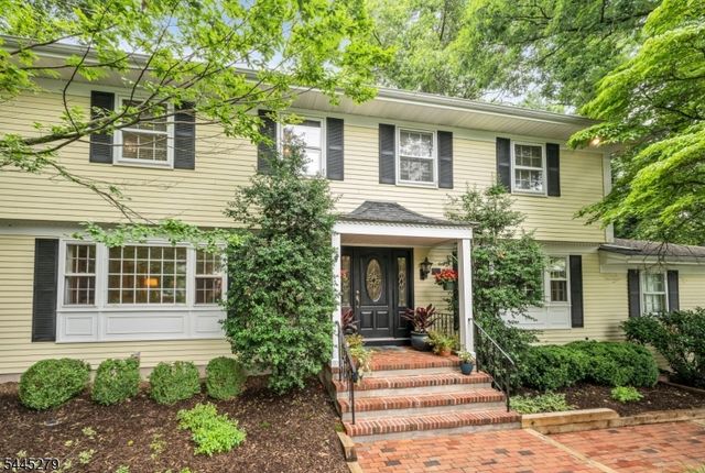 503 Mark Rd, Allendale Boro, NJ 07401