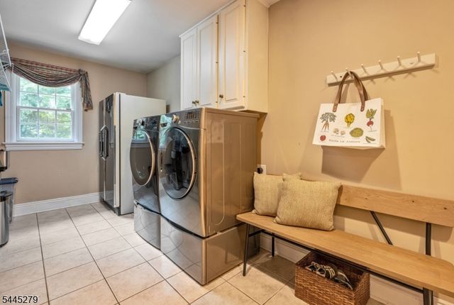 503 Mark Rd, Allendale Boro, NJ 07401