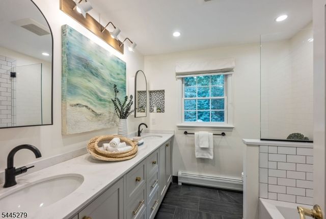 503 Mark Rd, Allendale Boro, NJ 07401