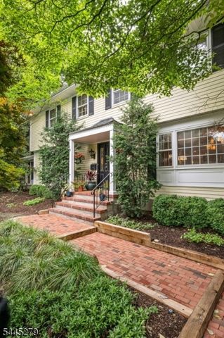 503 Mark Rd, Allendale Boro, NJ 07401
