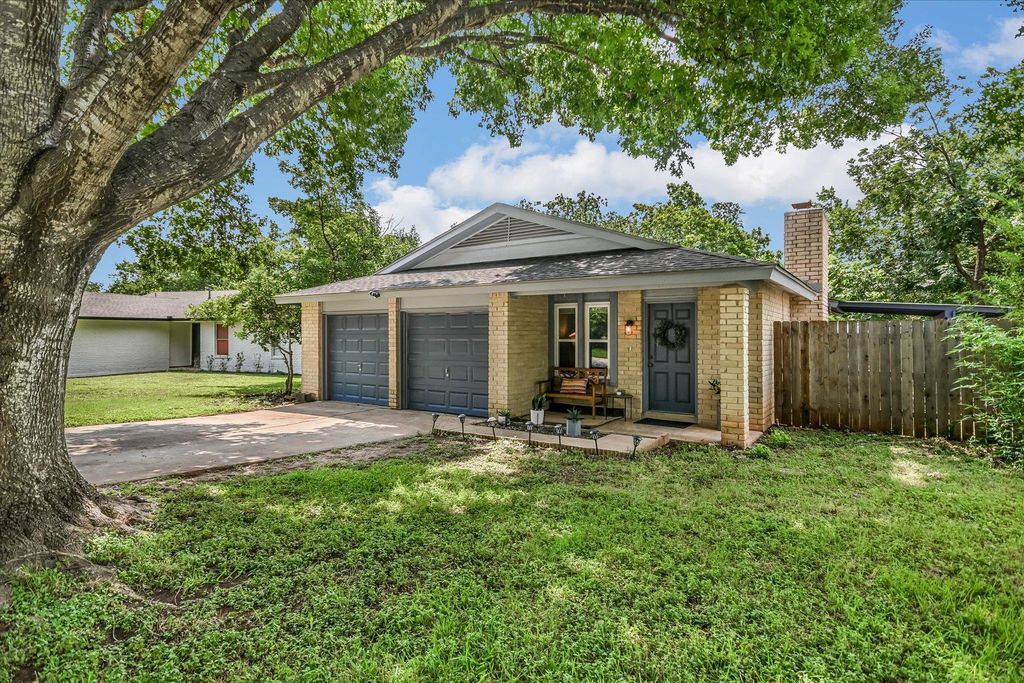 623 Buckskin DR N, Round Rock, TX 78681