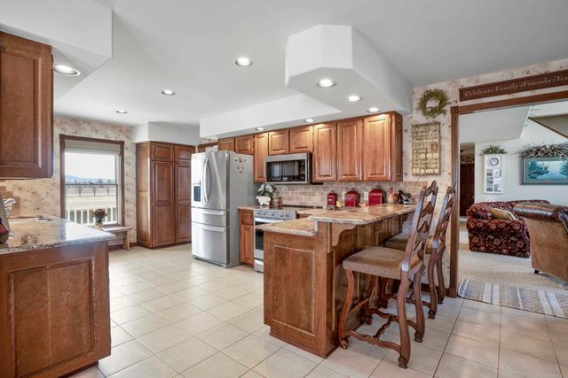 3333 N Ashton Rd, Otis Orchards, WA 99027