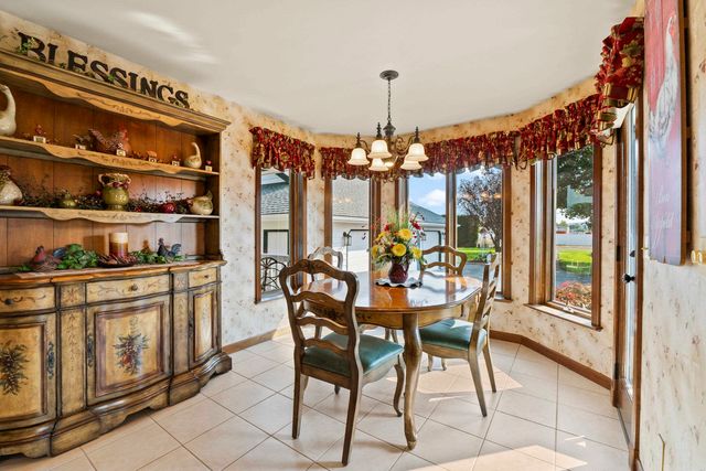 3333 N Ashton Rd, Otis Orchards, WA 99027