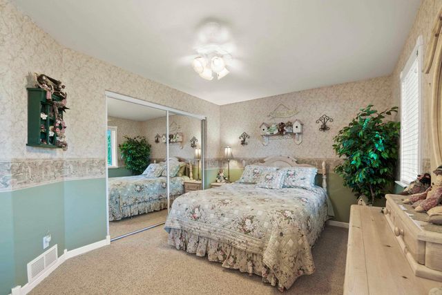 3333 N Ashton Rd, Otis Orchards, WA 99027