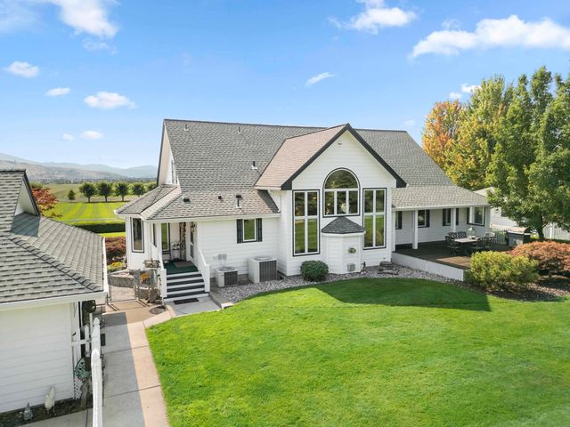 3333 N Ashton Rd, Otis Orchards, WA 99027