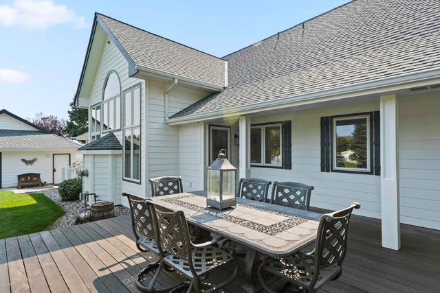 3333 N Ashton Rd, Otis Orchards, WA 99027
