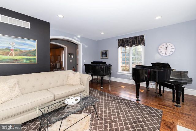 8204 CRITTENDEN ST, Philadelphia, PA 19118