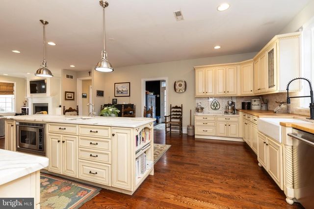 8204 CRITTENDEN ST, Philadelphia, PA 19118