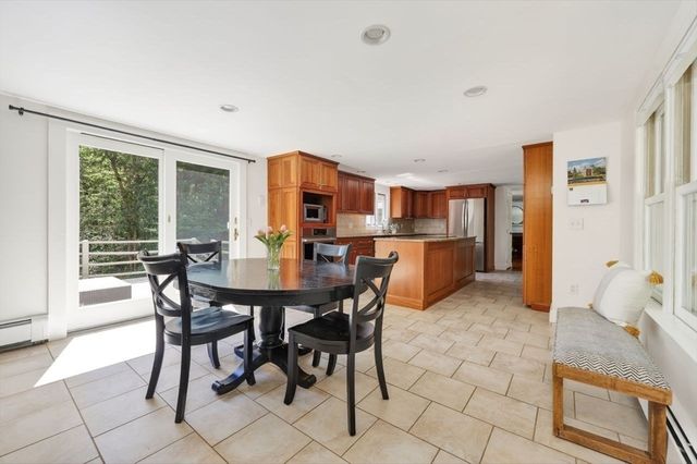 17 Woods Rd, Norwell, MA 02061