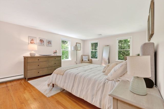 17 Woods Rd, Norwell, MA 02061