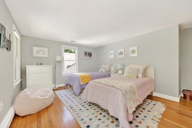 17 Woods Rd, Norwell, MA 02061