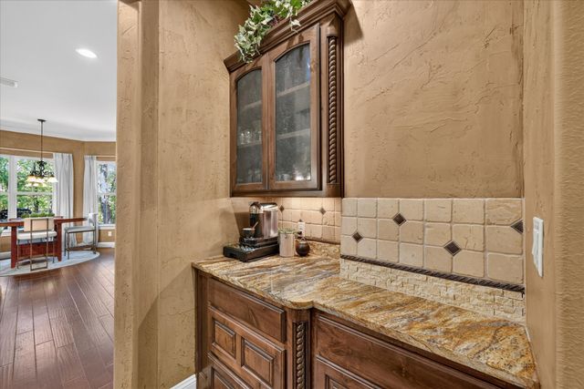 7 Shorehaven Lane, Hickory Creek, TX 75065