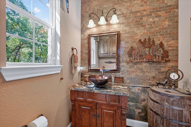7 Shorehaven Lane, Hickory Creek, TX 75065