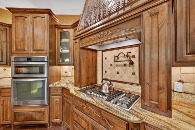 7 Shorehaven Lane, Hickory Creek, TX 75065